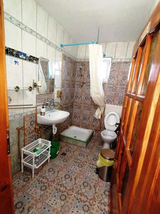Hostel Pascalis Alesd 外观 照片